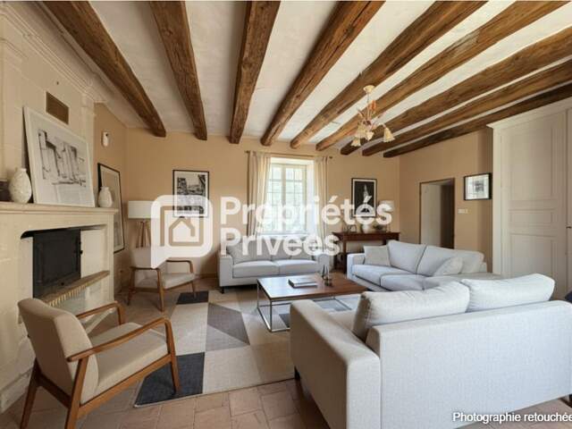 A VENDRE 37140 COTEAUX SUR LOIRE  Ingrandes de Touraine Maison/corps de ferme 95M² possibilité achat 10 000 M² chevaux — photo du bien