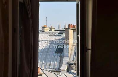 75008 Paris - Chambre - Pied-à-terre - VUE SACRÉ-COEUR — photo du bien