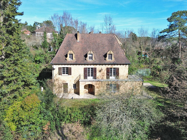 Maison de caractère à Sarlat avec appartement de 200 m2 — photo 1