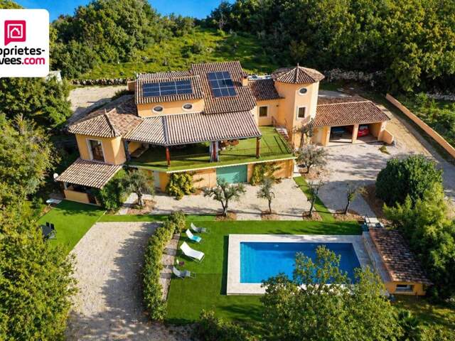 PROPRIETE  9 pièces 249 m2 avec Annexes, Piscine et terrain paysager de 4000 m2 — photo du bien