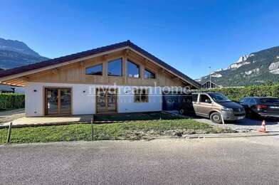 Maison 4 pièces 660000 €