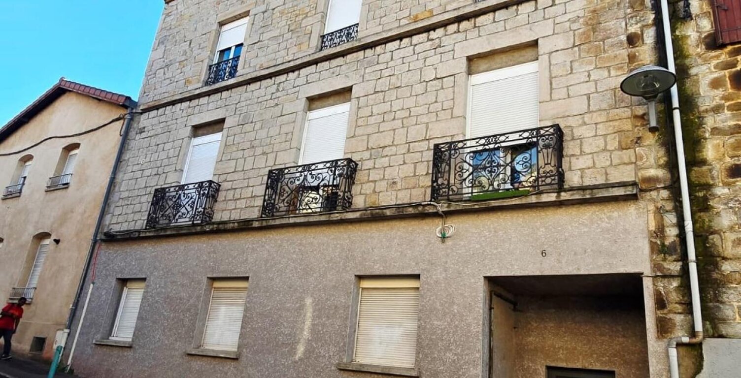 SPÉCIAL INVESTISSEURS  IMMEUBLE DE RAPPORT ENTIÈREMENT LOUÉ  PLUS DE 10 % DE RENTABILITÉ BRUTE — photo 1