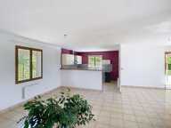 Maison avec jolie vue, garage, terrasse, piscine — photo 2