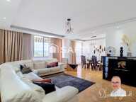 T4 de 94 m², balcon XXL et vue dégagée : respirez ! — photo 2