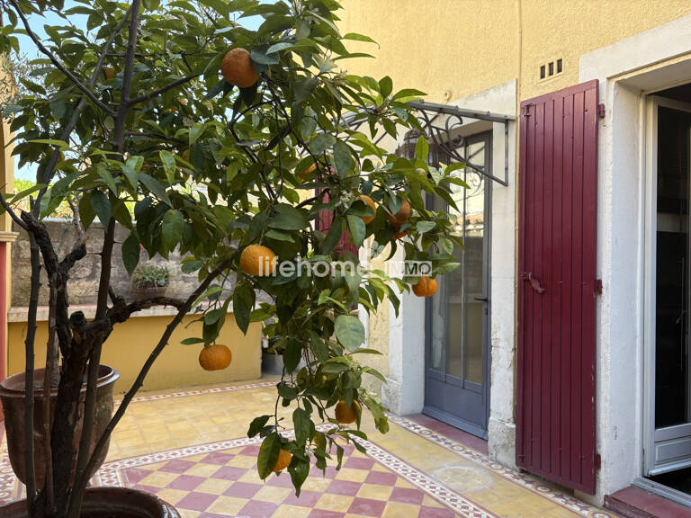 AIGUES MORTES-MAGNIFIQUE MAISON DE MAITRE AVEC PATIO — photo 1
