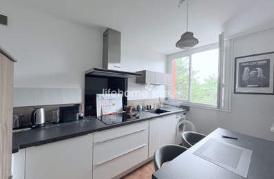 T4 DE 84 M2 EN PARFAIT ETAT-3 CHAMBRES-TERRASSE-PARKING PRIVATIF — photo du bien