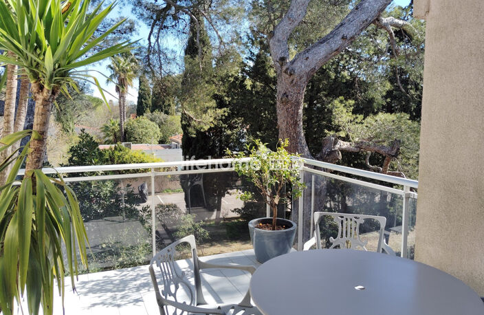 EMPLACEMENT PREMIUM POUR CE MAGNIFIQUE T4 DE 99M2 AVEC GRANDE TE — photo 5