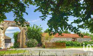 Maison 14 Pièces 360 m² à vendre à Les Herbiers (85500)