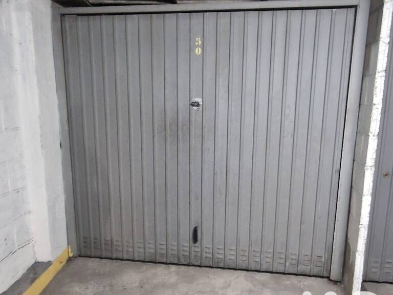 Vente Garage 9 m&sup2; — photo 1