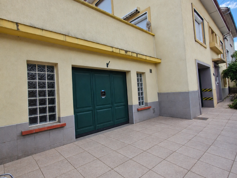 Vente Maison/villa 8 pièces — photo 1