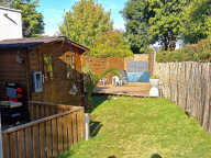 Maison de plain-pied louée avec jardin privatif et chalet — photo 3