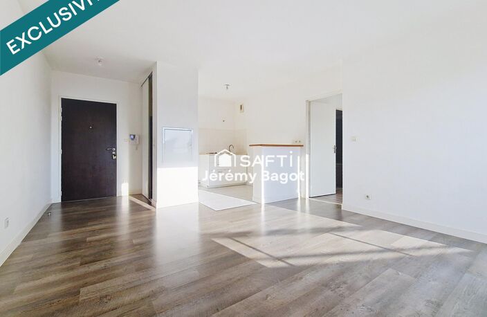 Un grand type 2 complet avec ascenseur parking et terrasse — photo 4