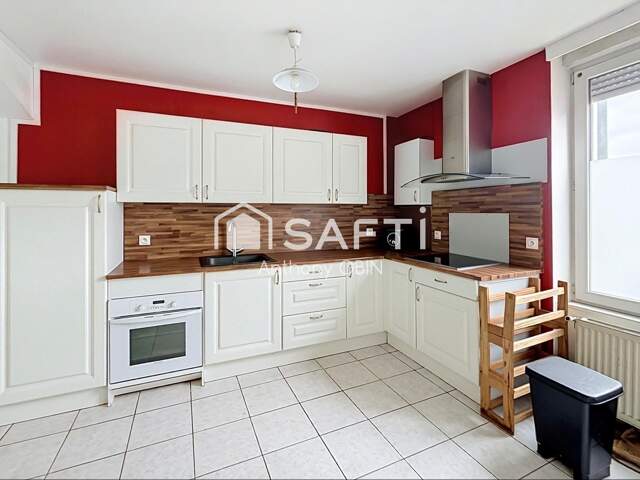 Maison 4 chambres, cuisine équipée — photo du bien
