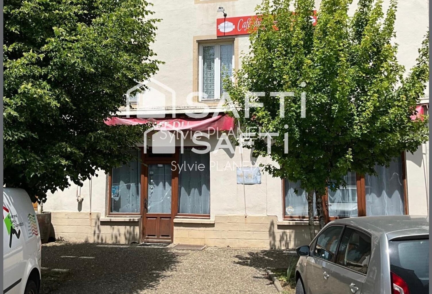 Ancien bar plein de potentiel : laissez libre cours à vos projets ! — photo 1