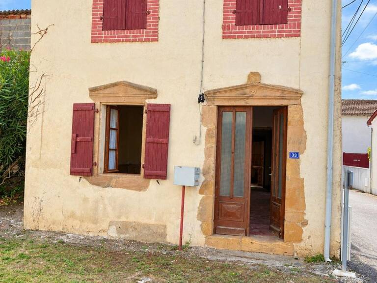 Maison de village à rénover  Beau potentiel & jardin — photo 1