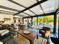 Propriété de caractère avec 4 chambres, garage, préau et piscine. — photo 3
