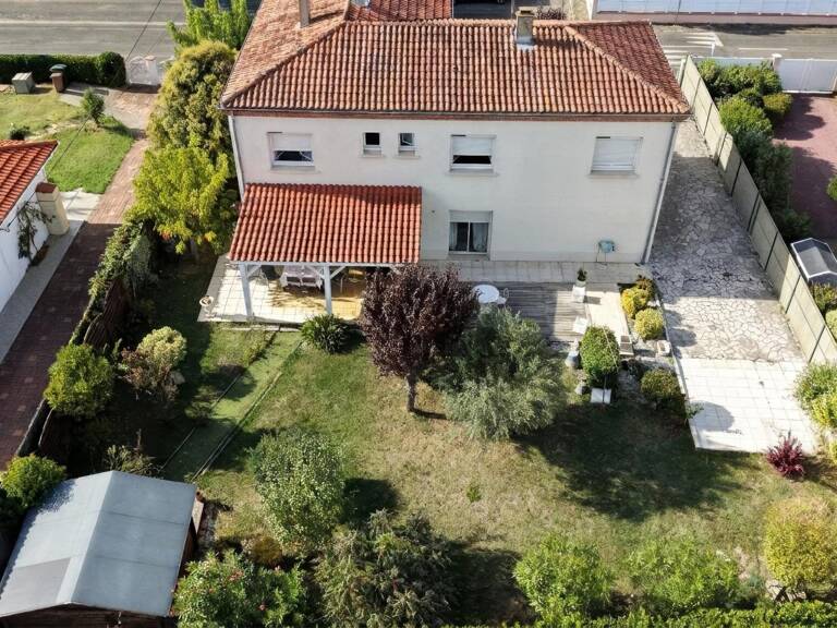 secteur recherché proche commerces et services — photo 1