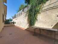T3 avec cour intérieure, terrasse et garage — photo 3