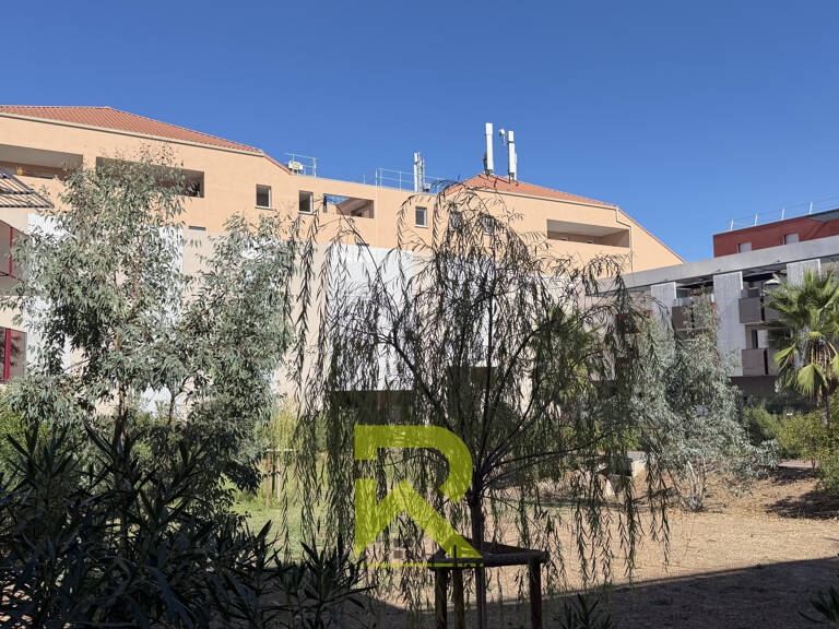 Agde   Une pépite : T2 avec ascenseur, terrasse et parking c — photo 1