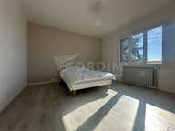 LA CELLE SAINT CYR - MAISON DE PLAIN PIED — photo 4