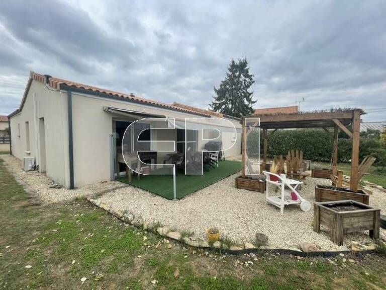 Réf 6408<br>Très proche bourg de MAUZE-THOUARSAIS<br>DPE : A<b — photo 1