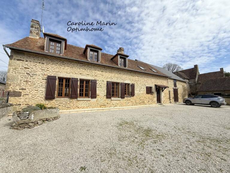 Maison à vendre 5 pièces CHAMPFREMONT (53) — photo 1