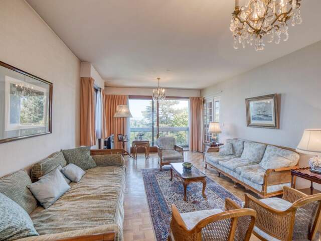 SUPERBE APPARTEMENT DE 115m2 VUE LAC à THONON LES BAINS — photo du bien