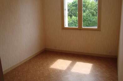 Appartement 3 pièces 885 €