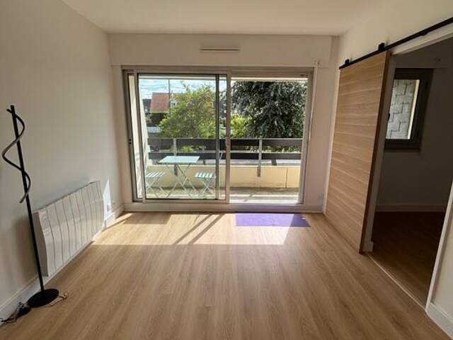 Appartement de 35m2 à louer sur Bernières-sur-Mer — photo du bien