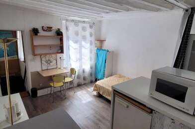 Appartement 1 pièces 780 €