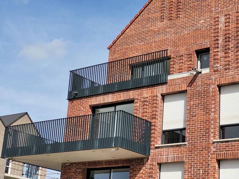 Halluin Appartement récent avec 2 chambres et terrasse 3e et dernier étage — photo 1