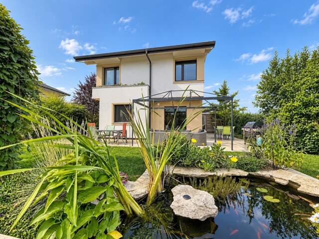 CHENS-SUR-LÉMAN – Maison 140 m² avec jardin arboré, garage et beaux volumes — photo du bien