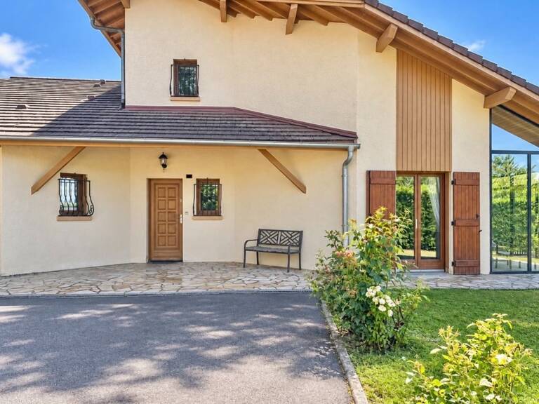 Contamine-sur-Arve (74) – Maison familiale de 159 m² avec jardin de 1 100 m² — photo 1