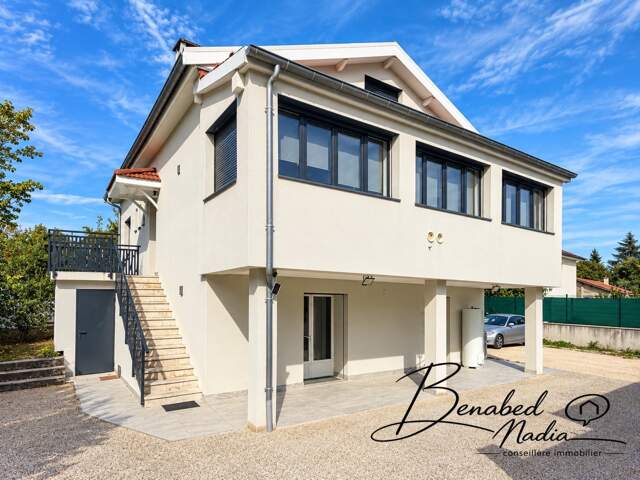 Maison à vendre 9 pièces FEYZIN (69) — photo du bien