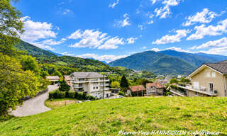 Terrain  2038 m² à vendre à Pallud (73200)