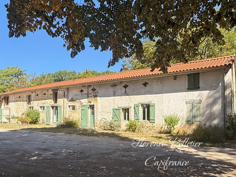 LAVAUR – Longère rénovée au calme, à proximité du centre-ville — photo 1