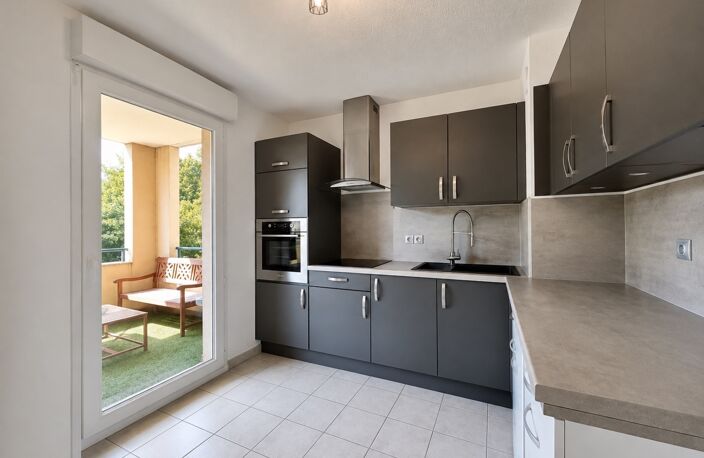 ALBERTVILLE (73) - Appartement type 2 de 44.58 m2 + parking — photo 3