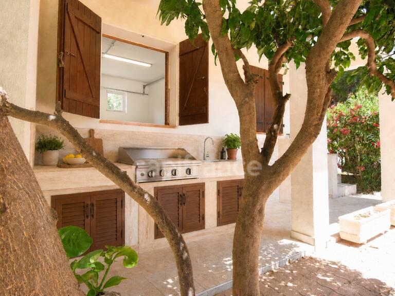 CANET-EN-ROUSSILLON – Villa 215 m² – 5 chambres – 2 espaces de vie – Jardin – Terrasses – Garage — photo 1