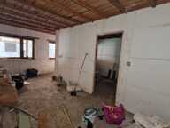 Maison de village F4 à rénover de 90 M2 avec jardin / parking et dépendance — photo 4