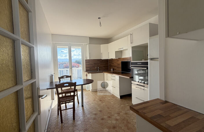 Appartement lumineux au 5eme étage avec ascenseur — photo 2