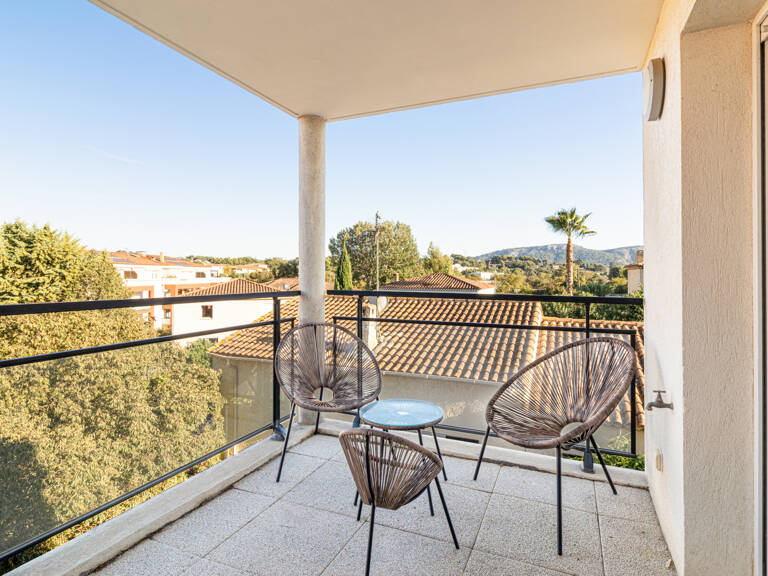 LES ACCATES : Beau T3 DE 60 m2 avec Terrasses et 2 Places de — photo 1