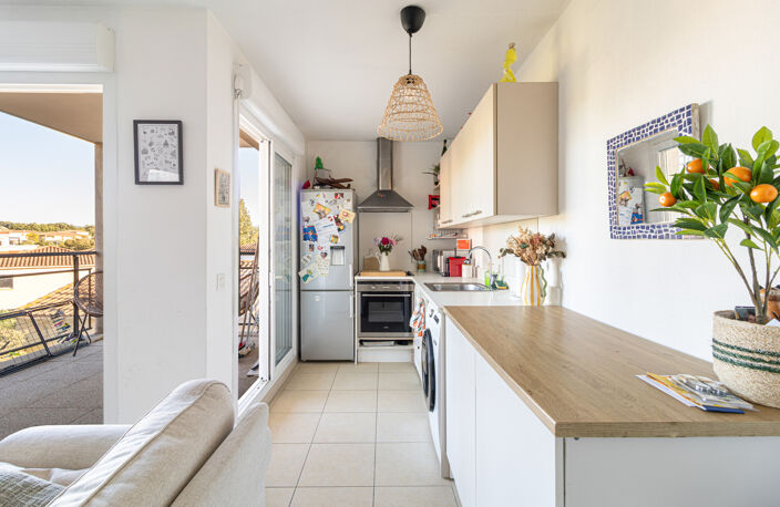 LES ACCATES : Beau T3 DE 60 m2 avec Terrasses et 2 Places de — photo 4
