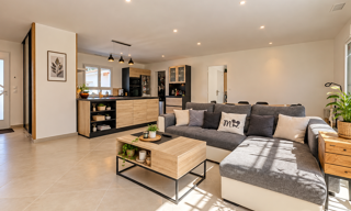 Maison 5 Pièces 118 m² à louer à Saint-Denis-de-Pile (33910)