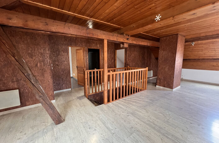 APPARTEMENT CENTRE VILLE DE DAMPRICHARD — photo 3