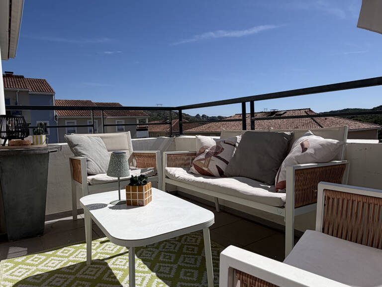 MAGNIFIQUE T3 EN DERNIER ÉTAGE AVEC TERRASSE, BOX  ET 1 PARK — photo 1