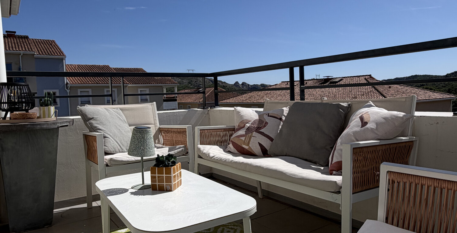 MAGNIFIQUE T3 EN DERNIER ÉTAGE AVEC TERRASSE, BOX  ET 1 PARK — photo 1