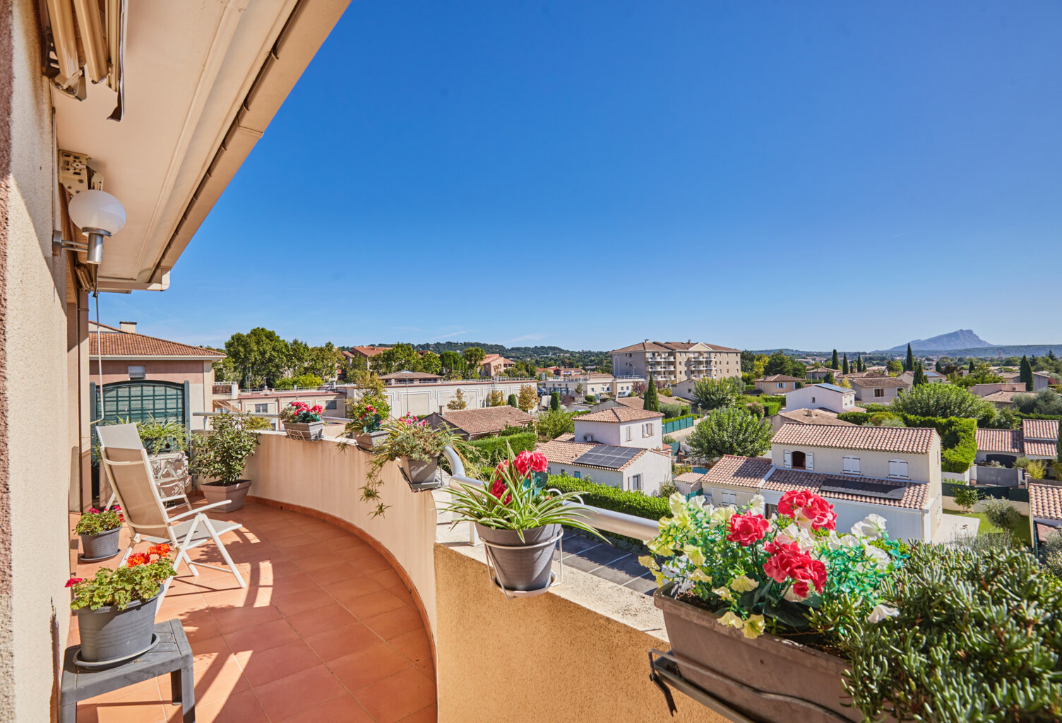 Aix-en-Provence   Duplex de 102 m2 coup de coeur clé en main — photo 1