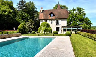 Maison 13 Pièces 309 m² à vendre à Geneuille (25870)