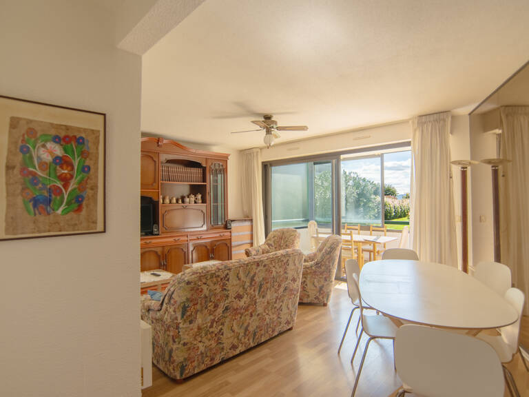 Grand T2 coeur de plage, terrasse, parking. — photo 1