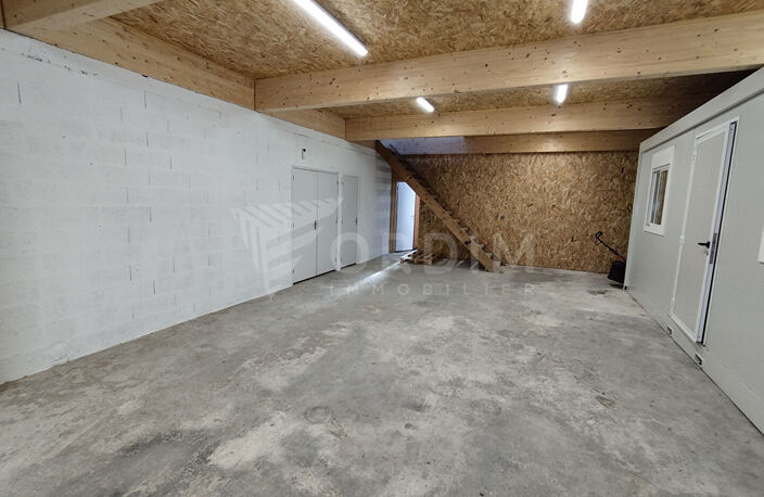 SAINT GEORGES SUR BAULCHE - LOCAL COMMERCIAL OU D'ACTIVITE DE 120M² — photo 4